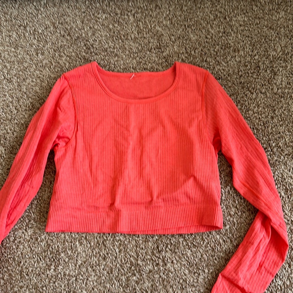 Ebb to street cropped long sleeve